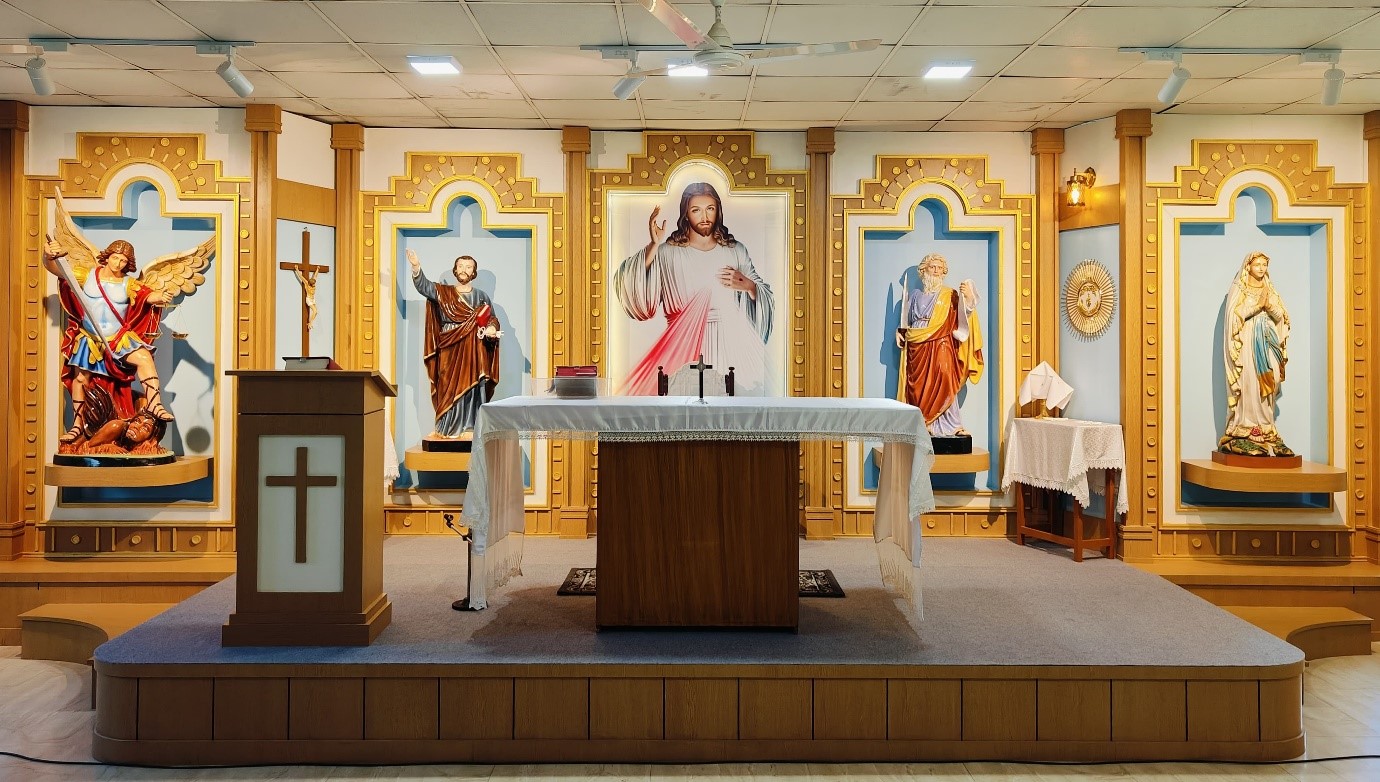 The blessing of the new altar at Emmaus Retreat Centre, Minto Park, Kolkata