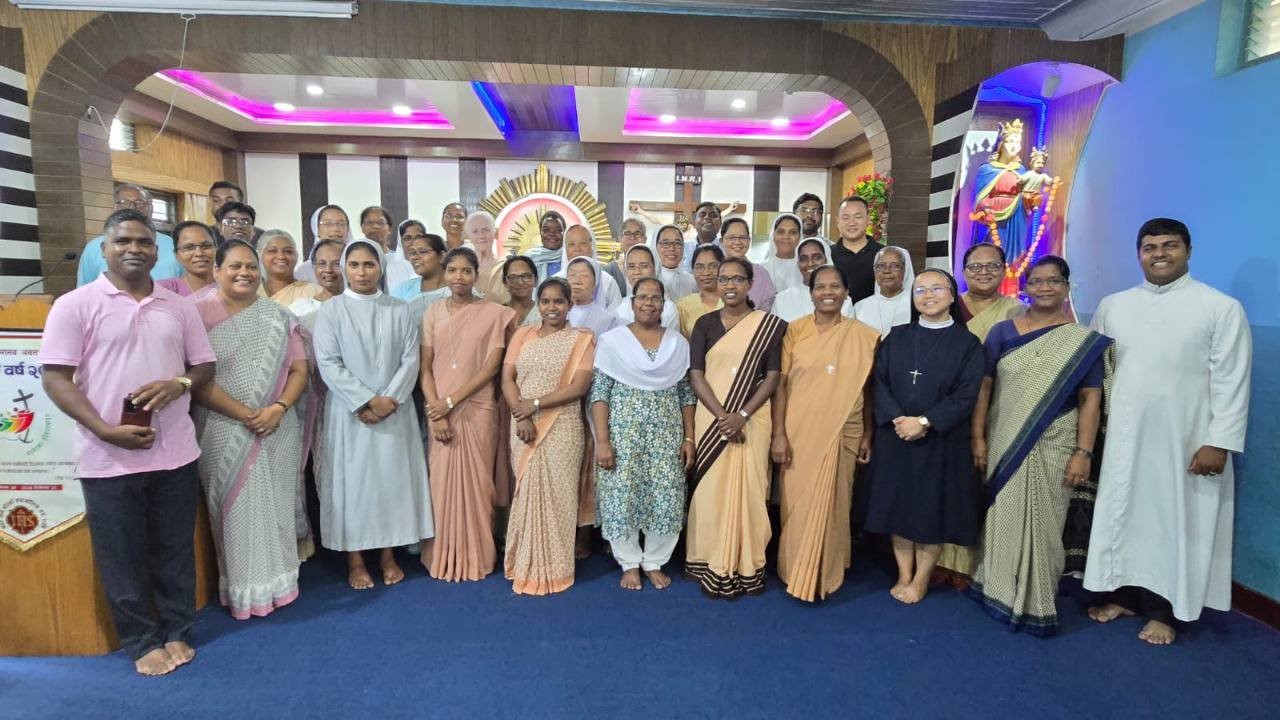 CRNP GATHERING BRINGS SPIRITUAL RENEWAL AND FELLOWSHIP AT VINCENTIAN HOUSE, DHARAN