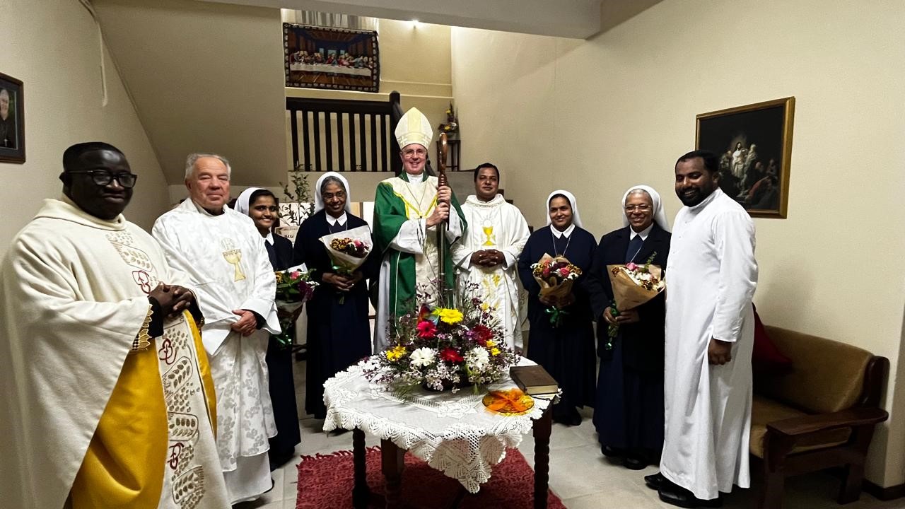 VINCENTIAN MISSION – SOUTH AFRICA : Vincentian Family Collaboration with the Sisters of Charity of St. Vincent de Paul (SCV) VINCENTIAN MISSION – SOUTH AFRICA : Vincentian Family Collaboration with the Sisters of Charity of St. Vincent de Paul (SCV)